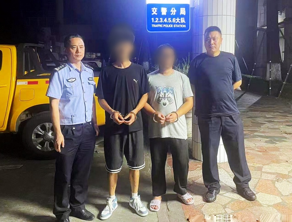 狂飙超速、翘头轰鸣、网上炫技！成都交警出手！