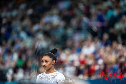 平衡木决赛多名选手掉木 周雅琴夺银