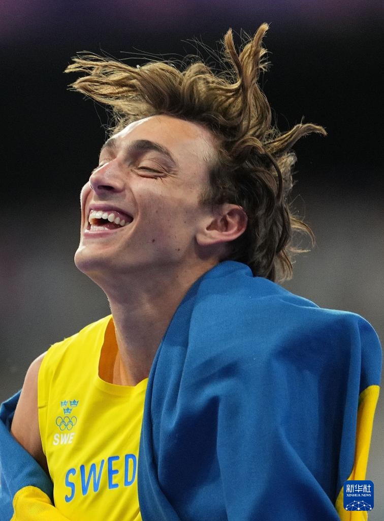 巴黎奥运会丨田径——男子撑杆跳高：杜普兰蒂斯破世界纪录夺冠