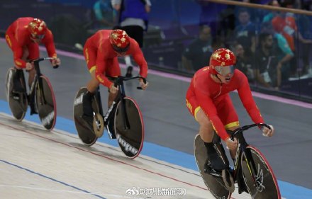 场地自行车男子团体竞速赛资格赛,河北运动员郭帅与队友第6名晋级 场地自行车男子团体竞速赛资格赛,河北运动员郭帅与队友第6名晋级
