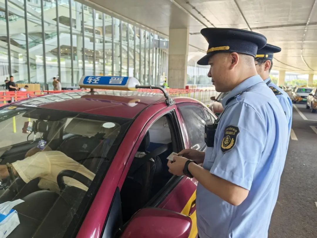 出租车拒载、议价、绕路,北京重拳出击! 出租车拒载、议价、绕路,北京重拳出击!