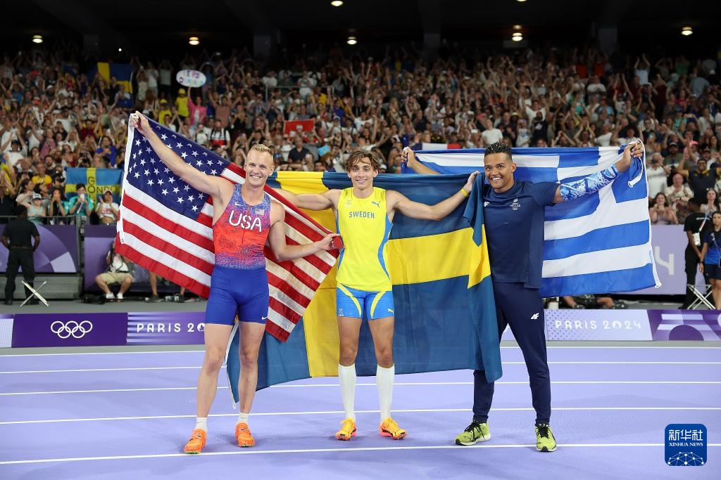 巴黎奥运会丨田径——男子撑杆跳高：杜普兰蒂斯破世界纪录夺冠