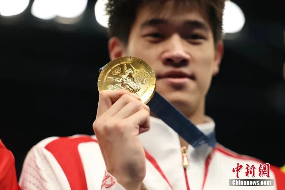 潘展乐：嘲讽和欢呼，在水里都听不见