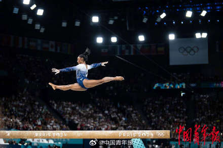 平衡木决赛多名选手掉木 周雅琴夺银