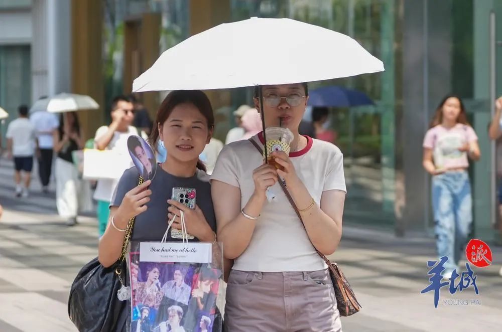 男子热到肾衰竭,近期高发!广东局地或迎39℃高温,酷热何时消退? 男子热到肾衰竭,近期高发!广东局地或迎39℃高温,酷热何时消退?
