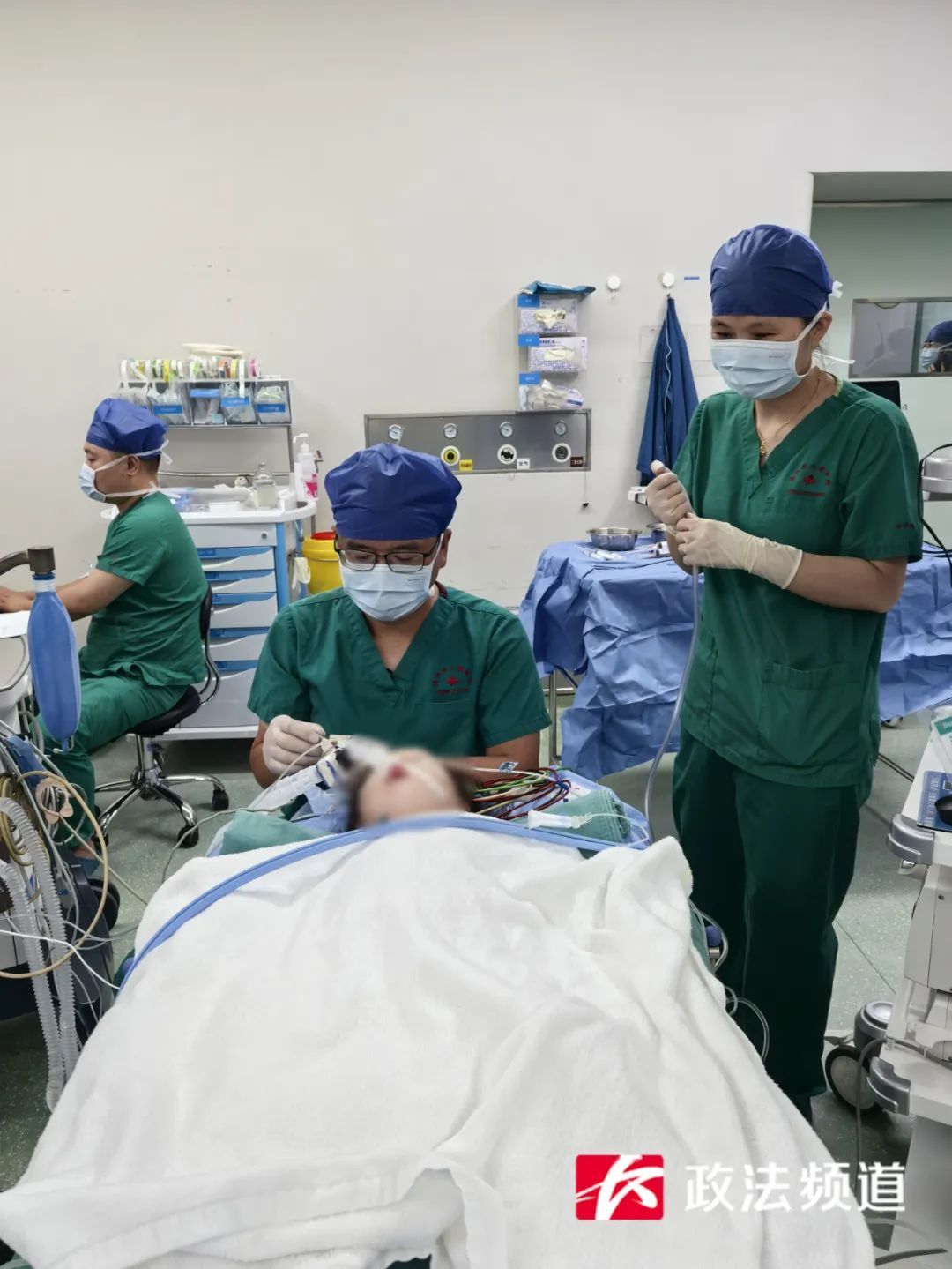 湖南首例！一岁宝宝误吸护发精油，全肺灌洗成功救命