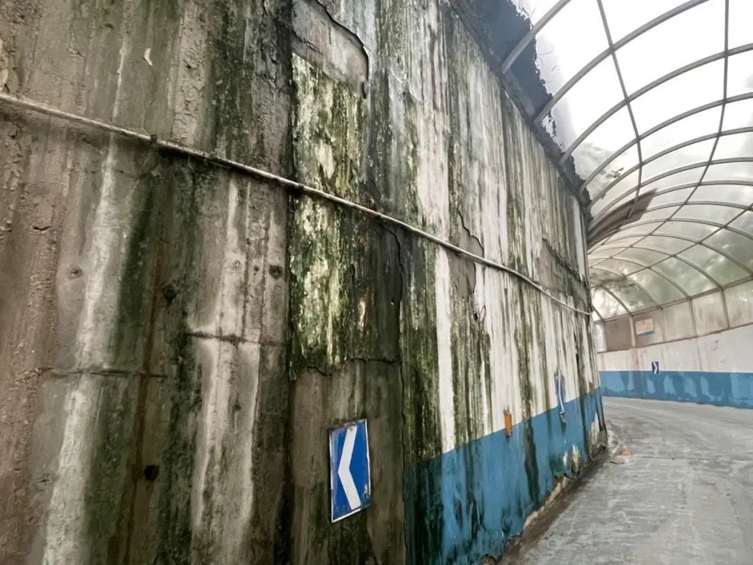 一下大雨车库变“水库”！北京这小区业主还能踏实停车吗？