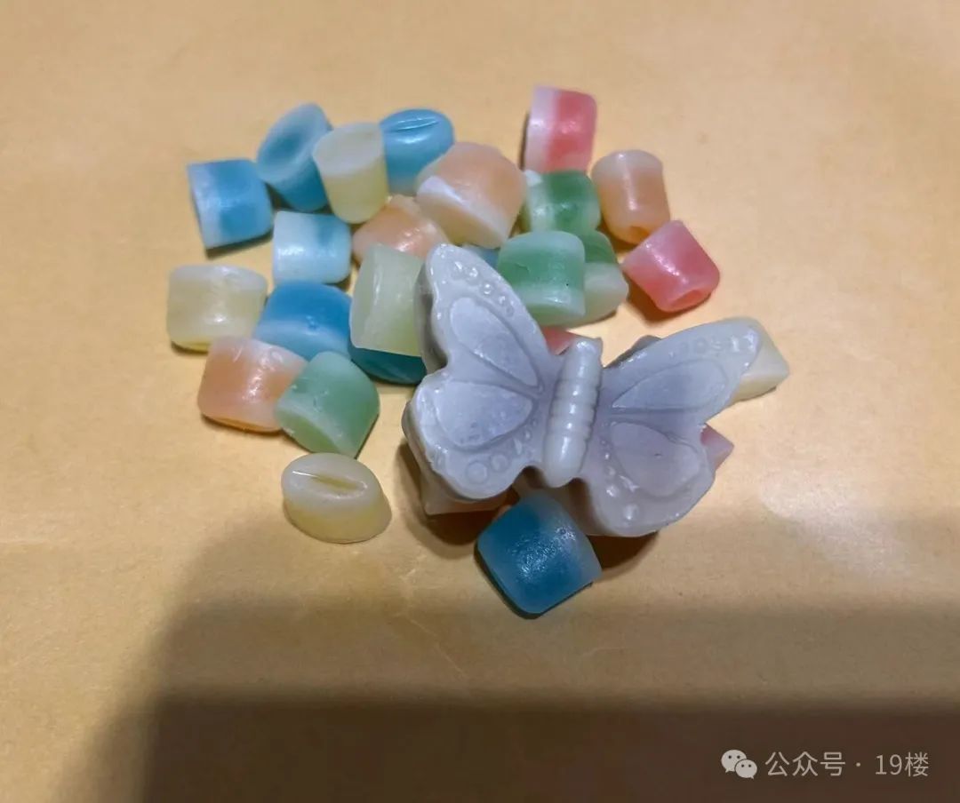 "太恶心了，千万警惕！" 校园中悄然流行：究竟是谁在买？