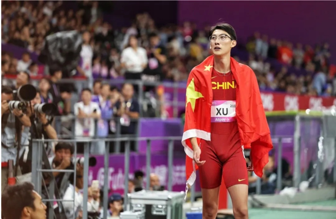 小组第一晋级半决赛！网友评论亮了……