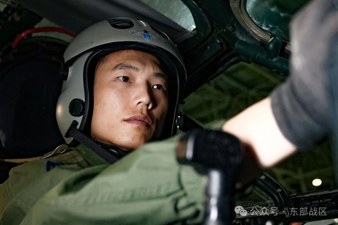 子夜时分，战鹰出击！