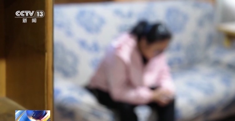 “一刀穷一刀富” 开“原石”真能一夜暴富?起底“赌石”直播骗局 “一刀穷一刀富” 开“原石”真能一夜暴富?起底“赌石”直播骗局