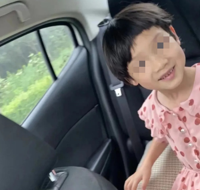 痛心！他的遗体被发现，才3岁！7岁的姐姐仍在寻找…