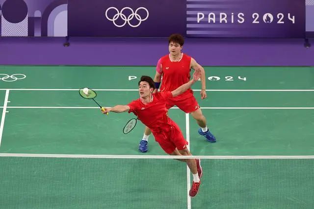 热搜爆了!他们双双官宣已有女友!网友:别想了 热搜爆了!他们双双官宣已有女友!网友:别想了