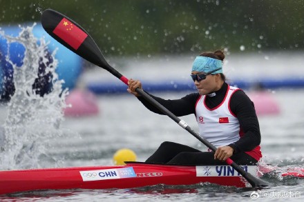 皮划艇静水第二比赛日 王楠和刘浩晋级半决赛