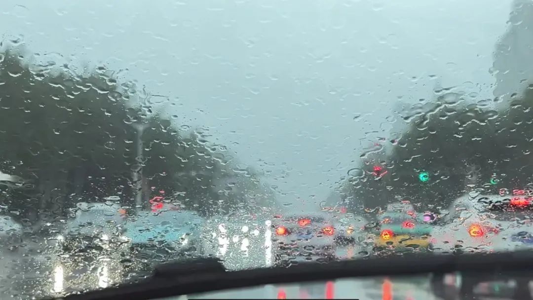 银川，升级为暴雨红色预警信号！防汛应急响应提升至二级！