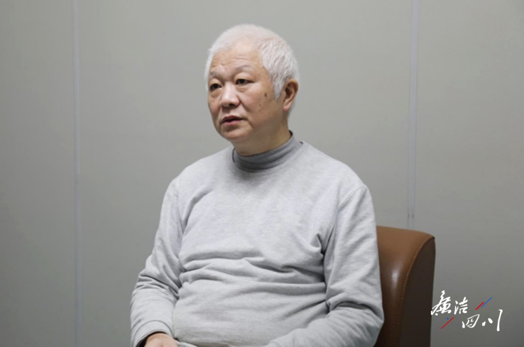 供养“风水大师”,巡山找穴念咒做法……四川一落马官员忏悔 供养“风水大师”,巡山找穴念咒做法……四川一落马官员忏悔