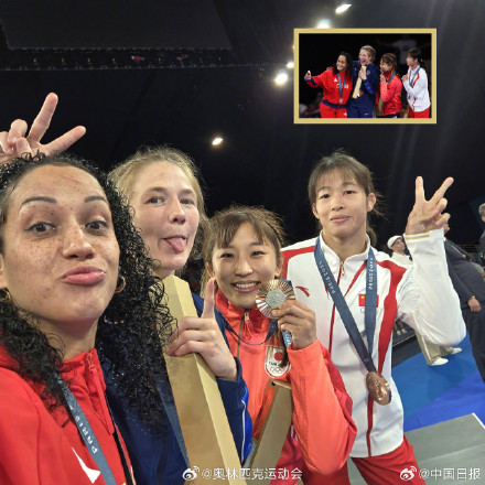 来自奥运领奖台的自拍又上新了！