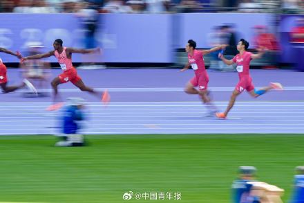 中国男子4x100米接力晋级决赛
