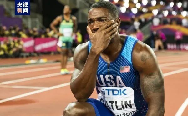 荒谬！“接吻致药检阳性”？竟被赦免！内幕→