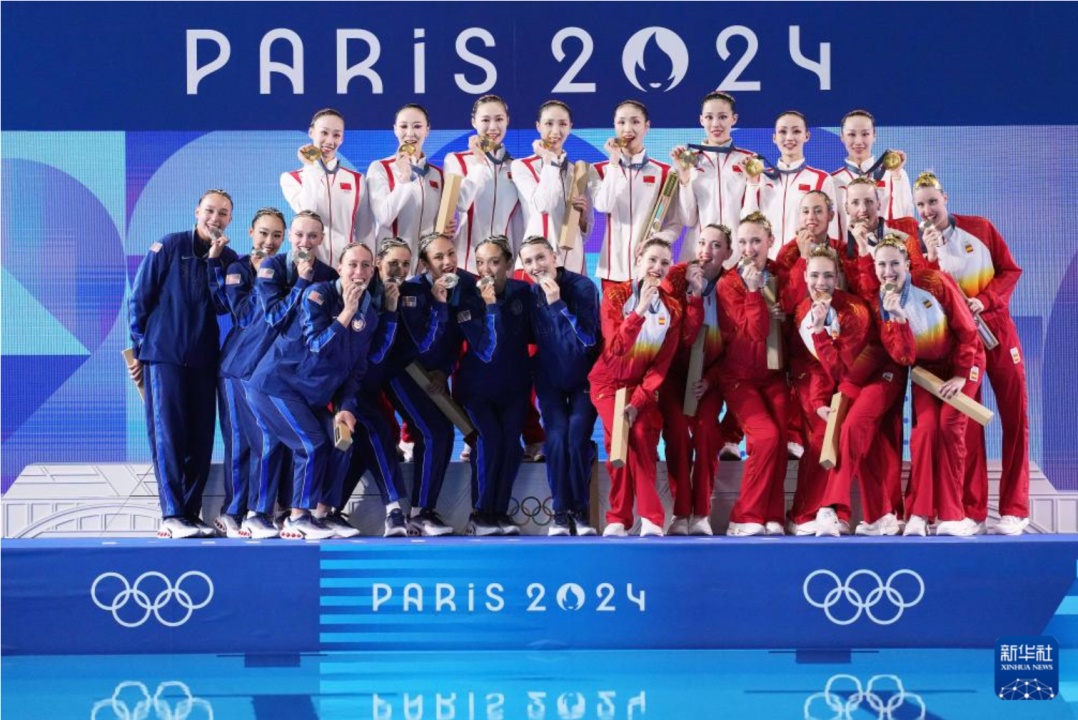 中国奥运纪录夜，+3！花游队首夺金牌，金鸡独“李”卫冕，侯志慧破纪录逆转