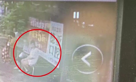 急寻!武汉18岁高中毕业生失联5天,监控最后拍到这一幕...... 急寻!武汉18岁高中毕业生失联5天,监控最后拍到这一幕......