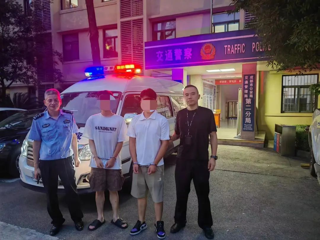 夏夜亮剑！成都交警成功打掉一“飙车炸街”团伙