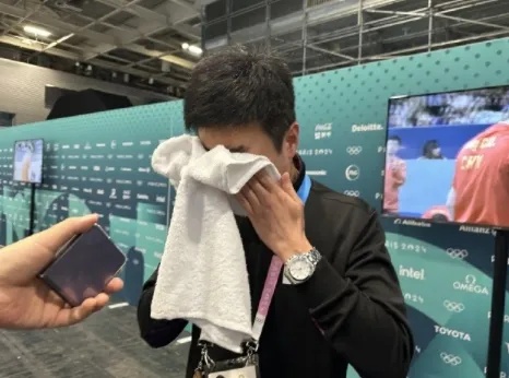 输给中国后,他哭了:20多年一直输... 输给中国后,他哭了:20多年一直输...