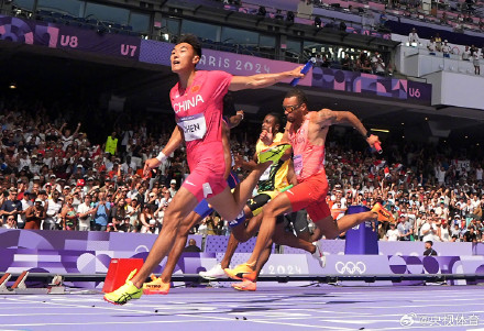 小组第一!中国队进男子4x100米接力决赛 小组第一!中国队进男子4x100米接力决赛