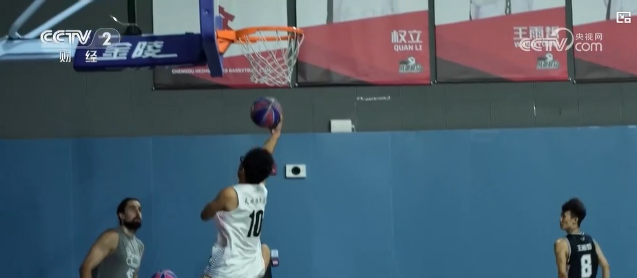 暑期多地体育场馆免费开放 专业场馆提供优良体验 暑期多地体育场馆免费开放 专业场馆提供优良体验