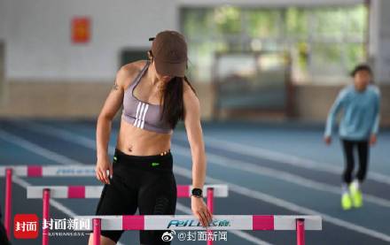 这可能是你没见过的吴艳妮 这可能是你没见过的吴艳妮
