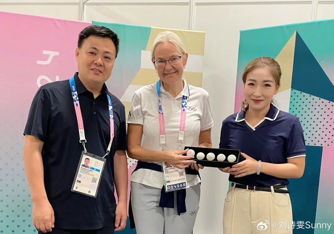 刘诗雯送给国际乒联主席的这个乒乓球，大有来头！