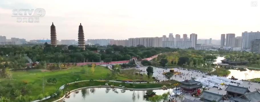 文旅融合带动暑期游持续火热 “点燃”旅游经济新活力 文旅融合带动暑期游持续火热 “点燃”旅游经济新活力