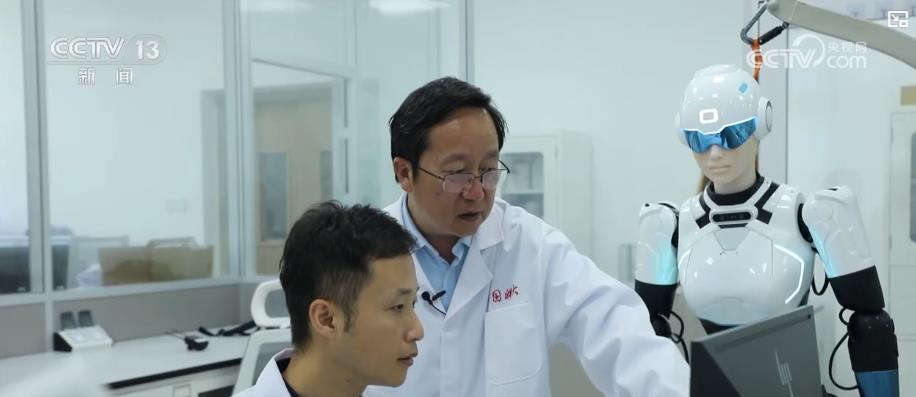 科技竞争和经济发展新引擎 人形机器人“跑步”入场 科技竞争和经济发展新引擎 人形机器人“跑步”入场