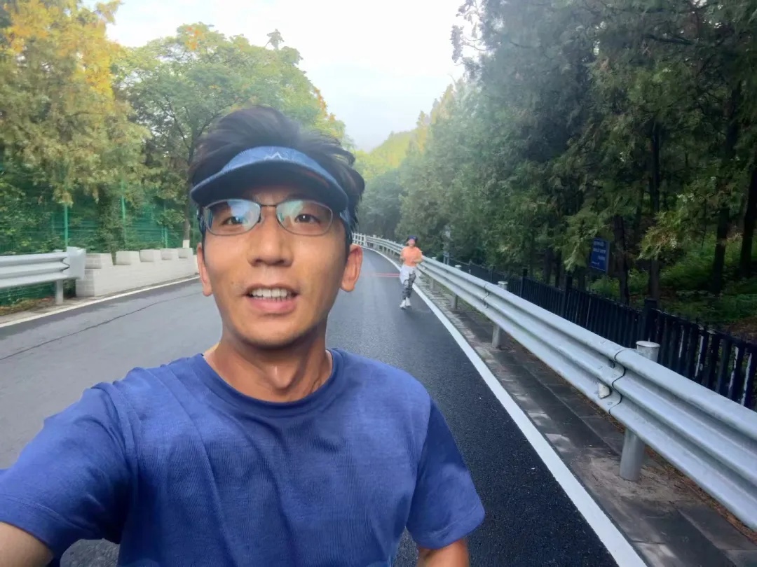 为了救人,他把全身的血液过滤了3遍—— 为了救人,他把全身的血液过滤了3遍——