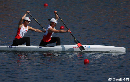 诗雅组合500米双人划艇晋级决赛 剑指卫冕