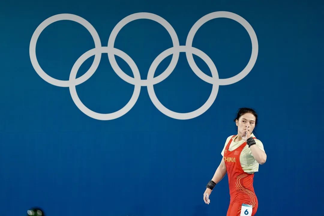 金牌！罗诗芳、常园，两位姑娘好样的！