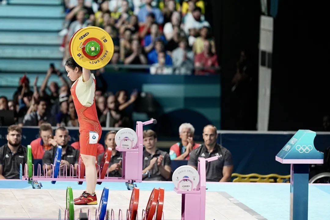 金牌！罗诗芳、常园，两位姑娘好样的！