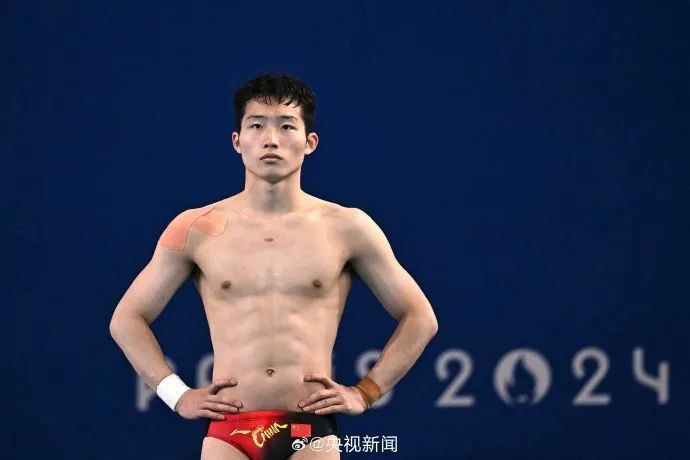 归来仍是王者!谢思埸卫冕! 归来仍是王者!谢思埸卫冕!