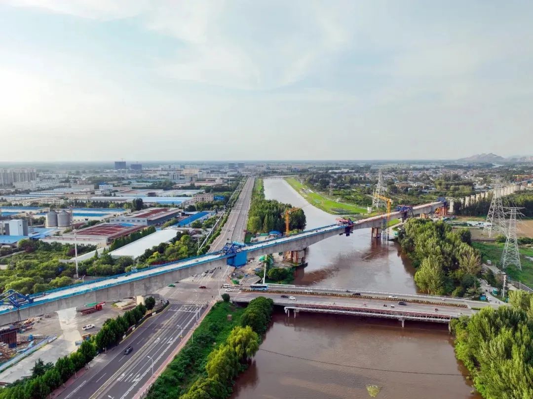 跨越皖北三市,这条时速350公里高铁建设迎新进展→ 跨越皖北三市,这条时速350公里高铁建设迎新进展→