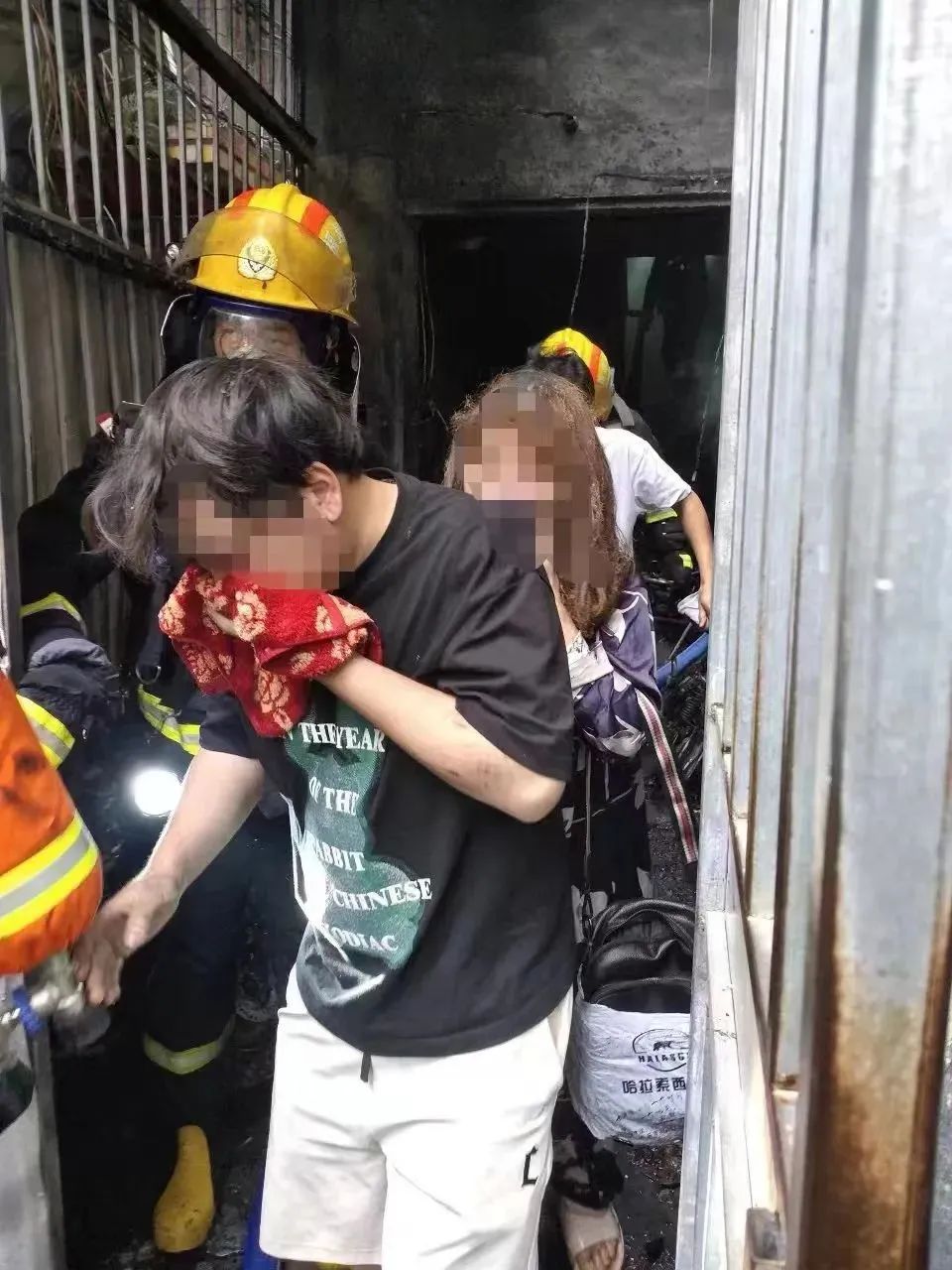 房东被拘留！因为这事，小区群里“炸”了！