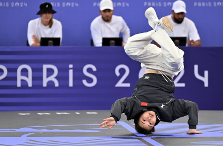 刘清漪开心赢继续跳