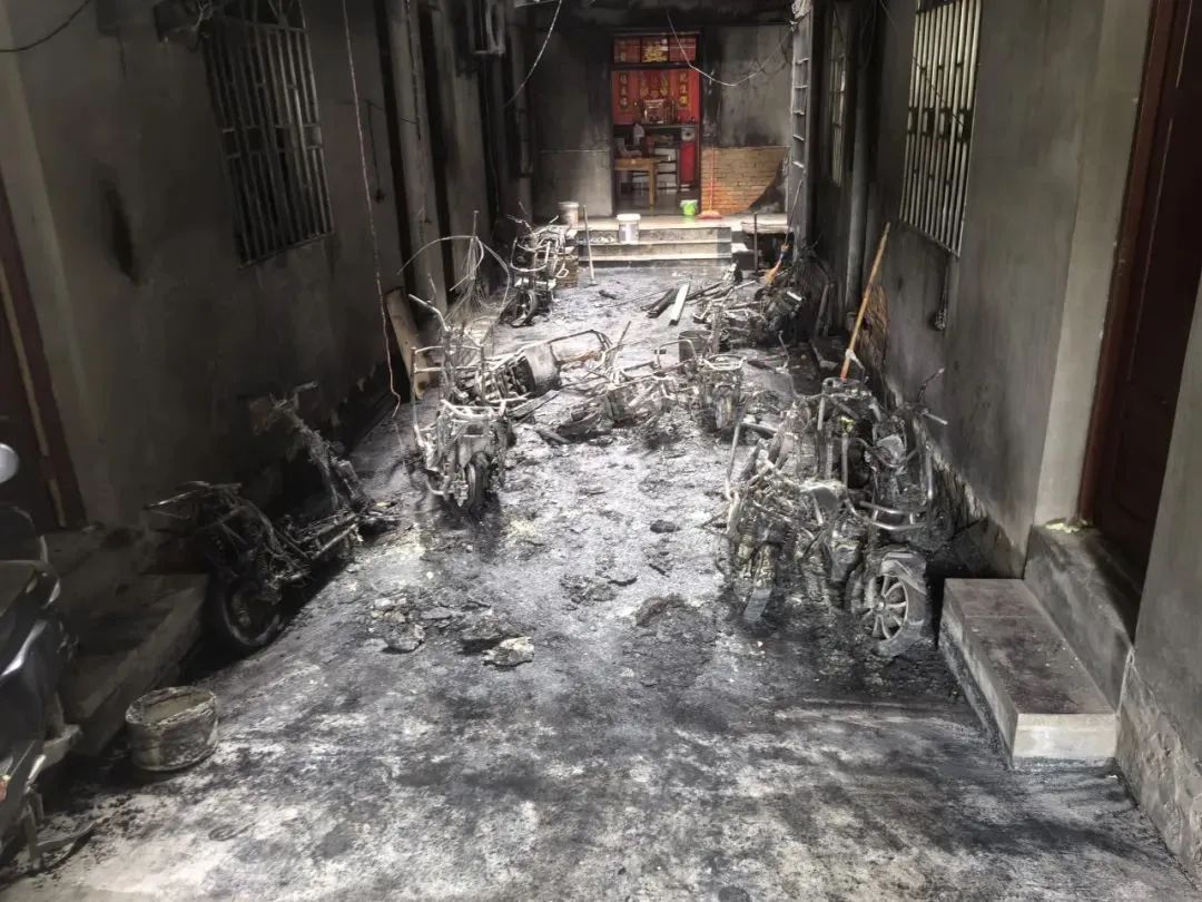 房东被拘留！因为这事，小区群里“炸”了！