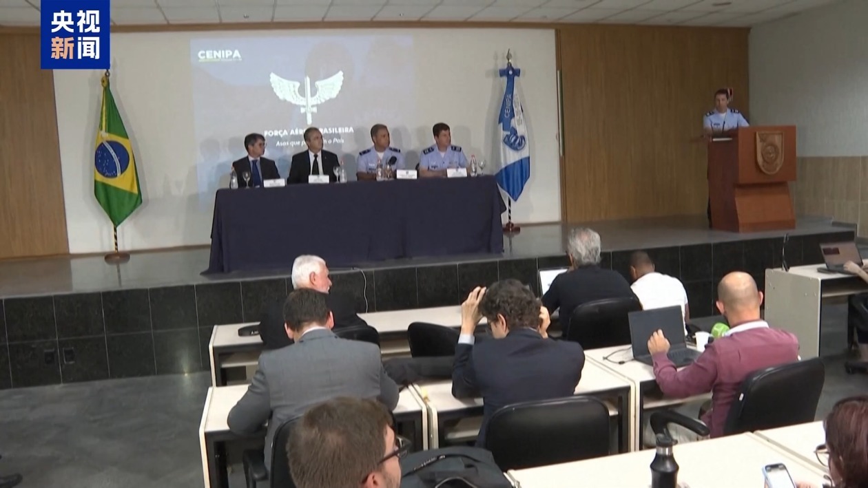 巴西客机失事前无异常报告 首批遇难者遗体已转移