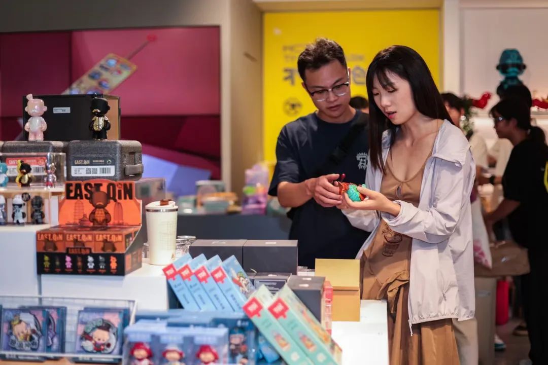 “塔宝”“绒馍馍”接连走红！网友：西安文创已next level！