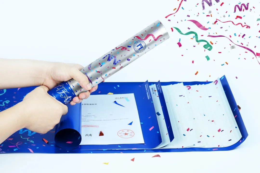 录取通知书切西瓜?! 录取通知书切西瓜?!