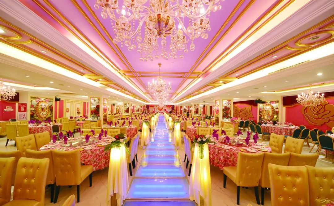 自己主持！只花5000元！现在的婚礼都进化成这样了？