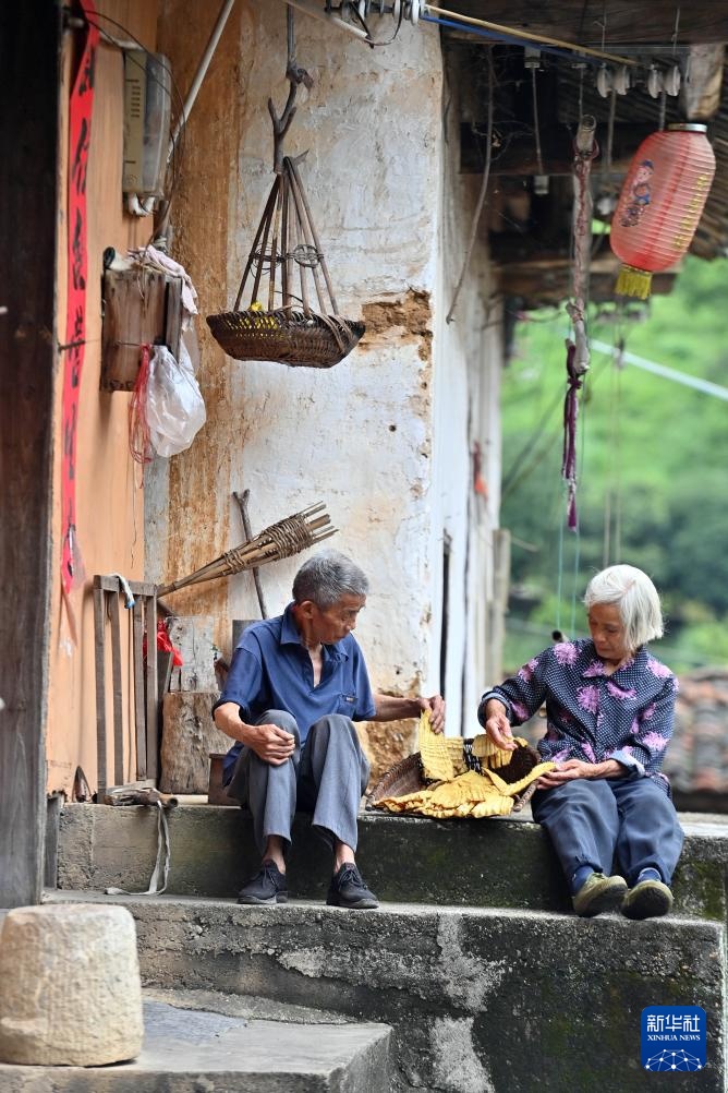 大山里的乡村爱情