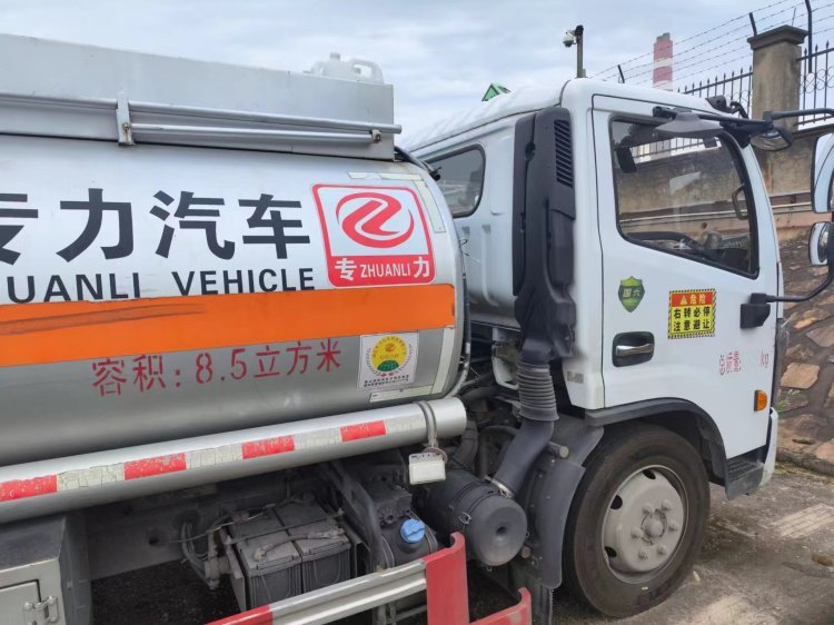 将油罐车改装为“移动加油站”,一私售柴油团伙被警方查获 将油罐车改装为“移动加油站”,一私售柴油团伙被警方查获