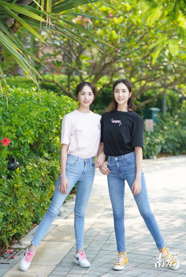 再创历史！才隔三天，双胞胎姐妹又拿金牌！网友惊呼：这反差太大了...