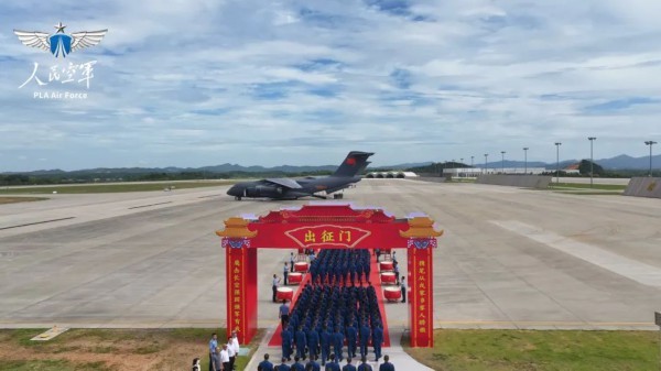 骄傲！常州6位小伙坐着“运-20”去上学啦！